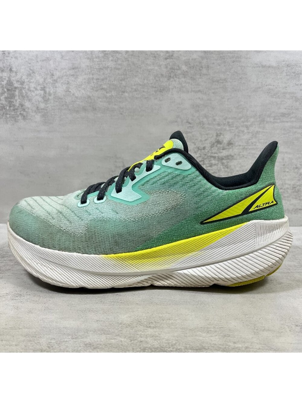 Altra Experience Flow Running Shoes - Women's Size 8.5 - Green